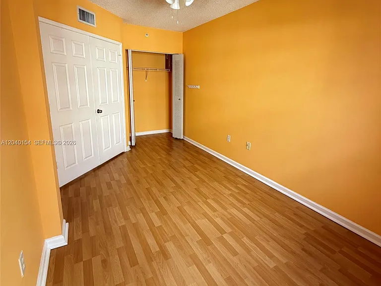 1919 Van Buren St #620A — Photo 23