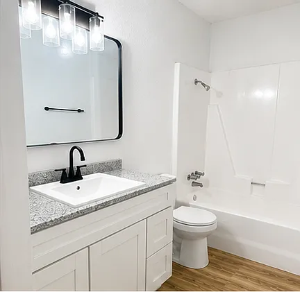Creekwood Apartments — Photo 8