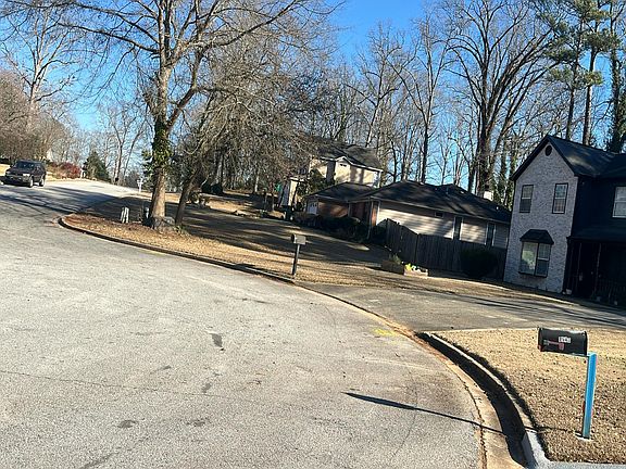 5th image of 1542 Canberra Dr