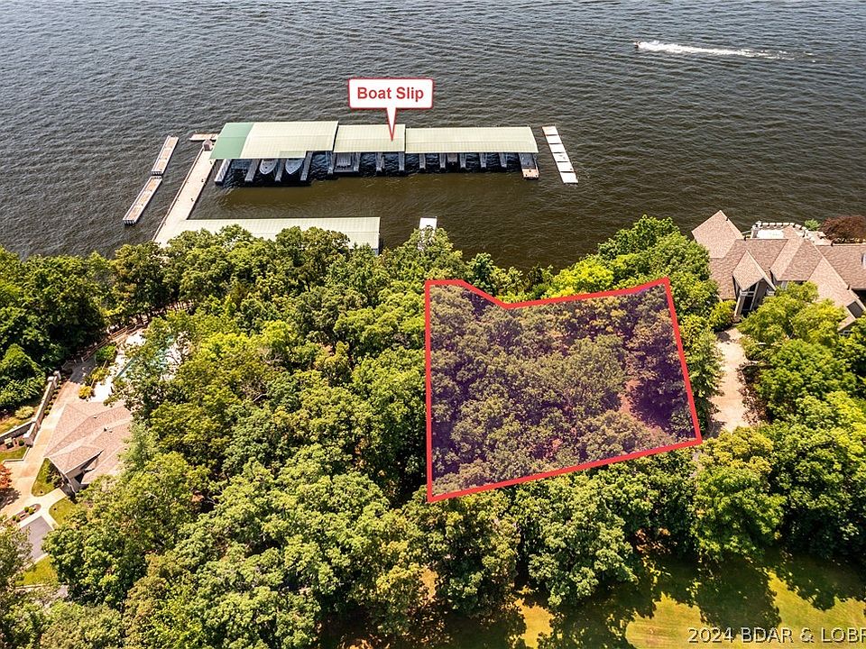 1st image of 102 Cedar Crest Dr