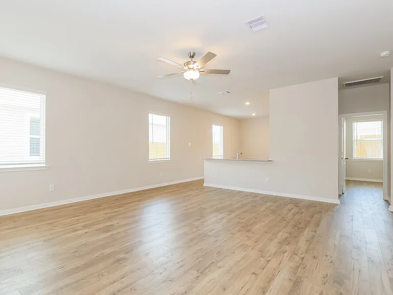 15574 Caramel Springs Dr — Photo 4