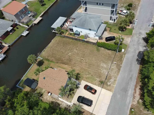 1641 Stanford Rd, Gulf Breeze, FL 32563