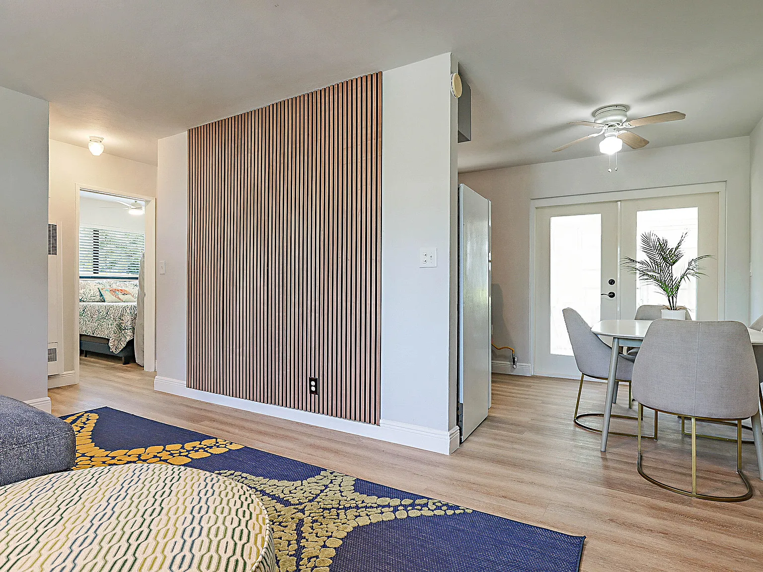 3 bed, 2.0 bath, 1197 sqft, $3,450 — Photo 4