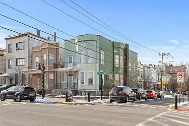 2615 Palisade Avenue