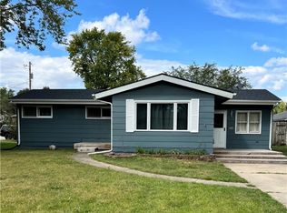 185 Northview Dr, Waukee, IA 50263