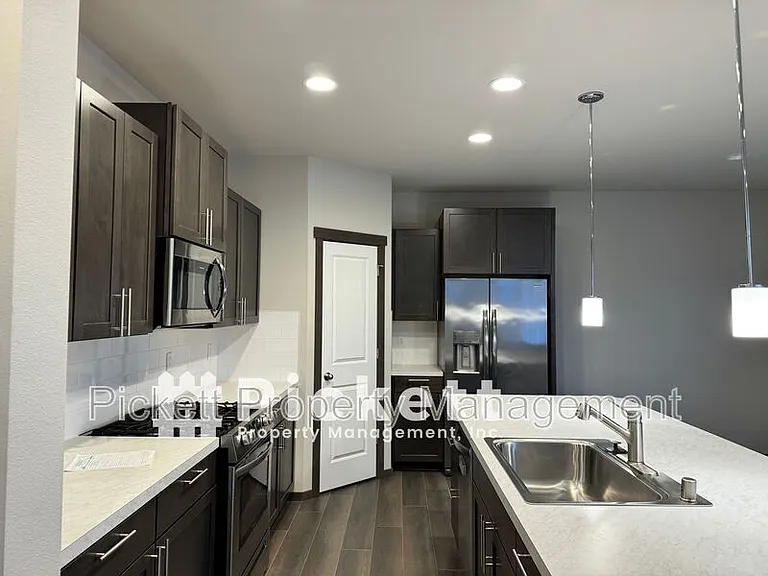 5146 Granger St — Photo 4