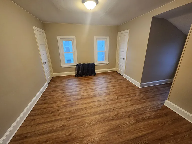 651 Lincoln Way W — Photo 14