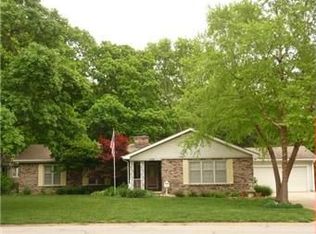 308 S Walker St, Olathe, KS 66061