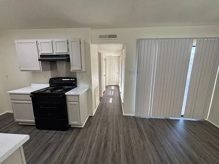 2517 Limestone Dr — Photo 5