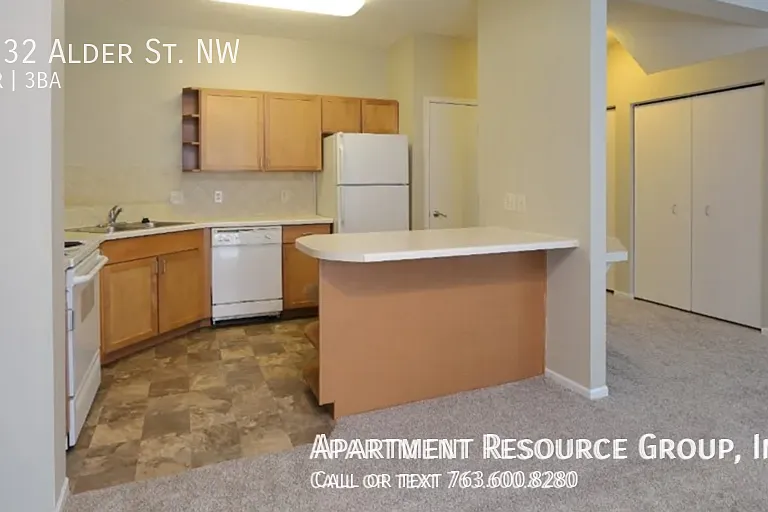 9132 Alder St NW — Photo 6