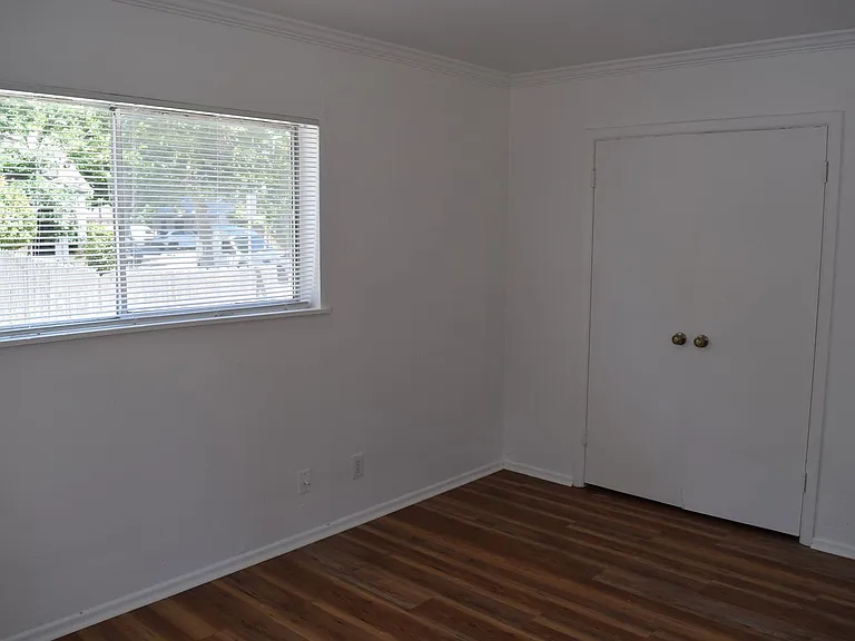 512 Clover St #A — Photo 11