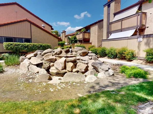 1550 W Ashlan Ave APT 127, Fresno, CA 93705