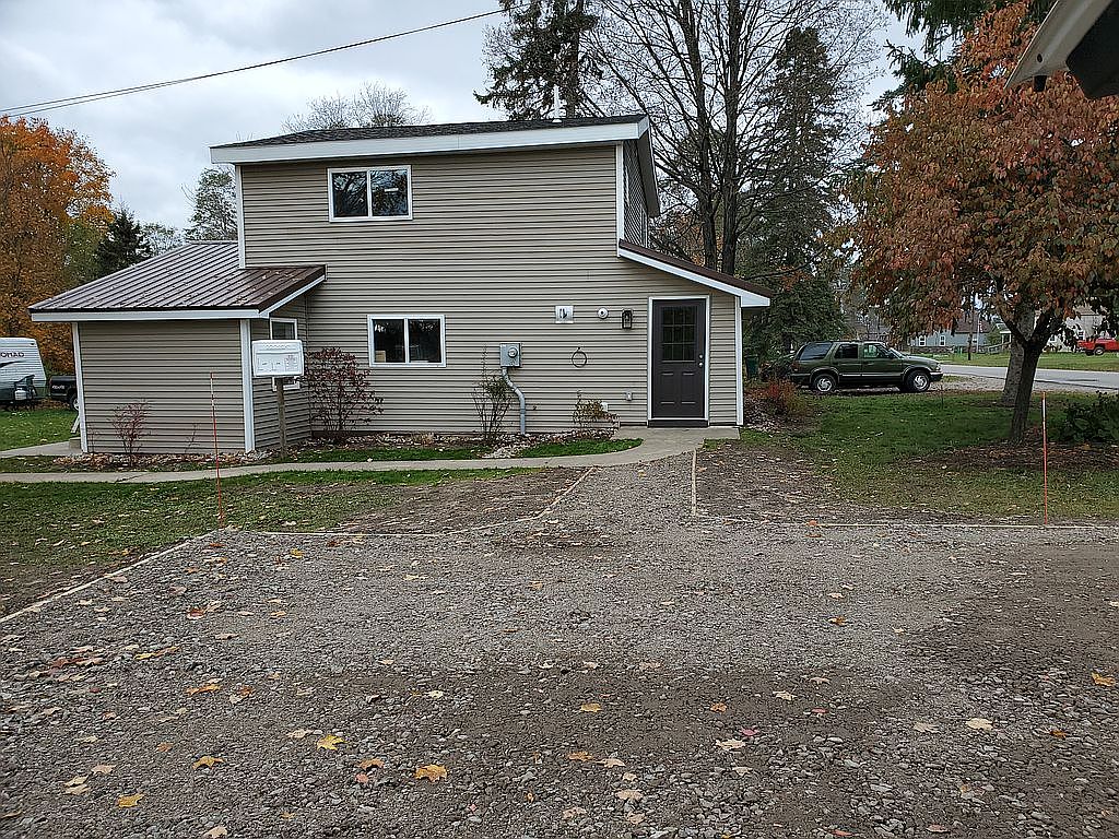 314 Court St, Kalkaska, MI 49646 Zillow