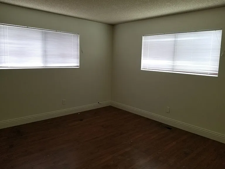 300 E Big Bear Blvd — Photo 6