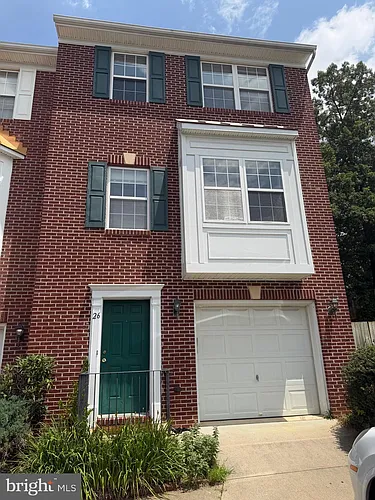 26 Townes Pl Photo 1