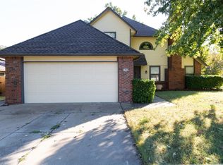 1923 S Fir Pl, Broken Arrow, OK 74012
