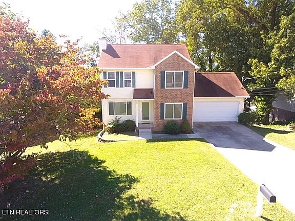 2nd image of 1432 Pheasants Glen Dr