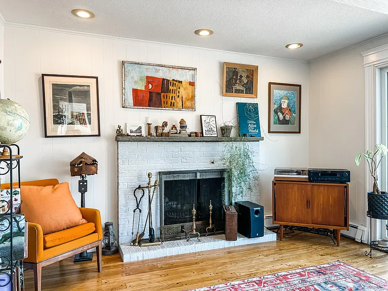 162 Metropolitan Ave — Photo 3