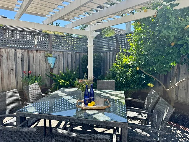 1909 Rainier Cir — Photo 38