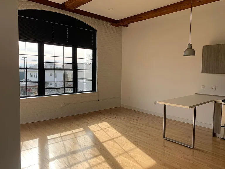 36 Cromwell St #208 — Photo 12