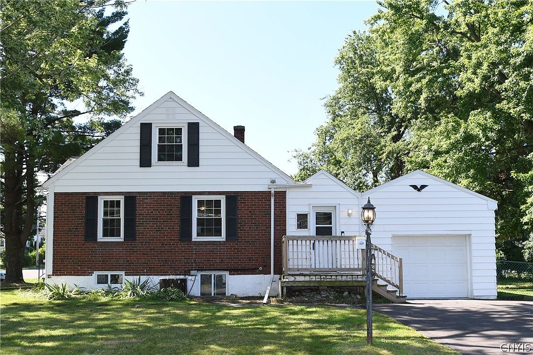 315 Russell Ave, Liverpool, NY 13088 Zillow