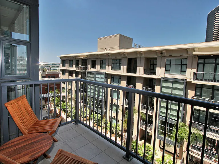 530 K St #618 — Photo 9