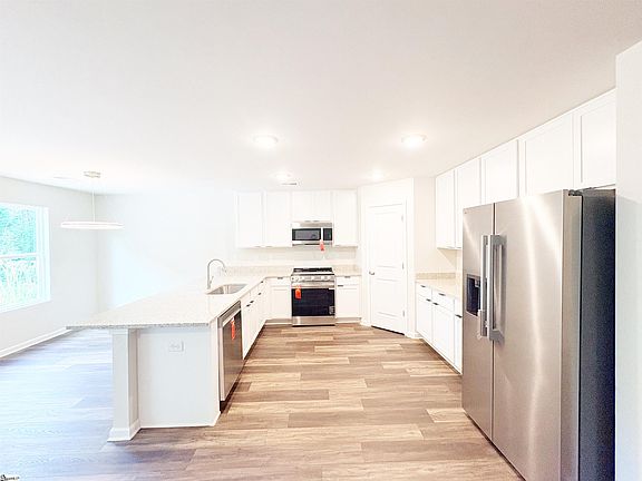 5th image of 104 Decatur St Lot 4