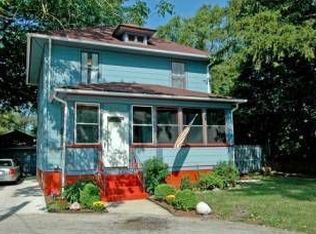 154 Laurel Ct, Elgin, IL 60120