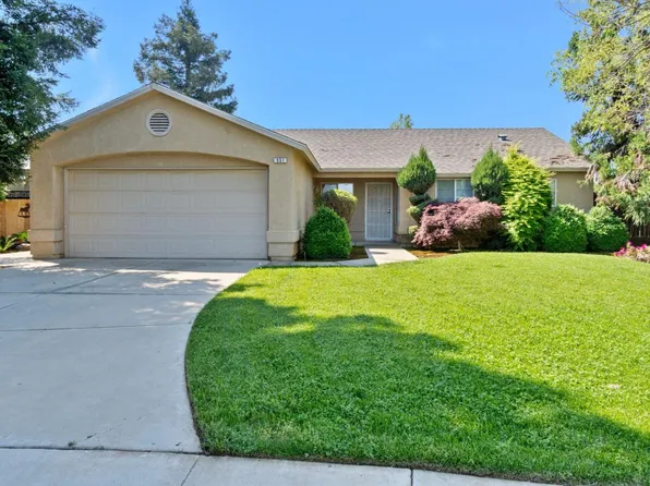 551 4th St, Sanger, CA 93657