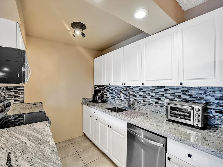 3014 Cornwall Dr #A — Photo 8