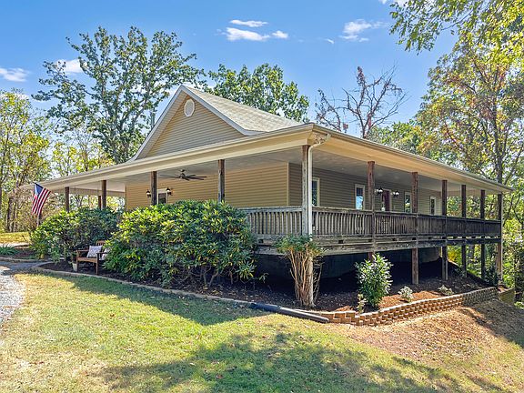 2nd image of 411 Hardbarger Rd