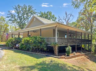 411 Hardbarger Rd, Buchanan, VA 24066