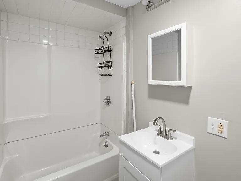 54-56 Hamlet Ave — Photo 18