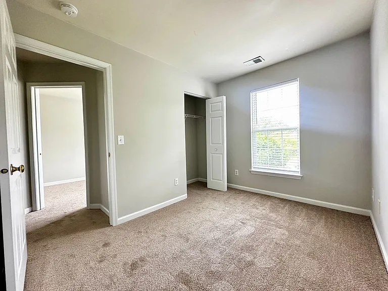 624 Huffine Manor Cir — Photo 12