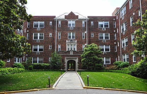 1st image of 3051 Idaho Ave NW APT 321