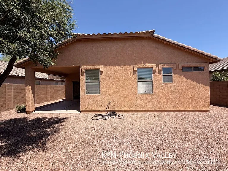 17057 W Manchester Dr — Photo 25
