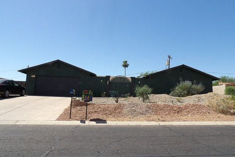 1st image of 1923 E Presidio Rd