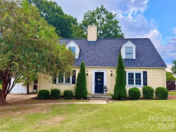 707 W Barr St, Lancaster, SC 29720