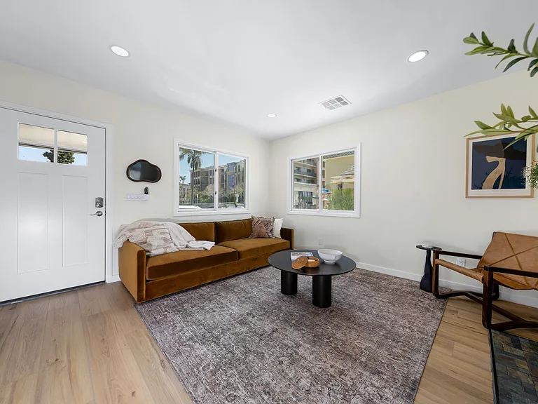 4062 Goldfinch St — Photo 17