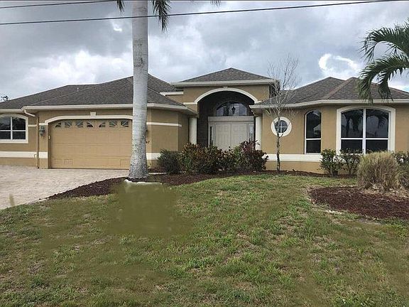 4th image of 4417 SW 18th Pl