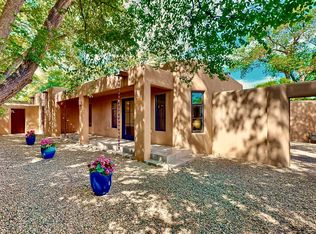 662 1/2 Canyon Rd, Santa Fe, NM 87501
