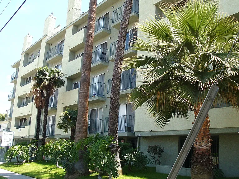 Magnolia Terrace Apartments — Photo 4