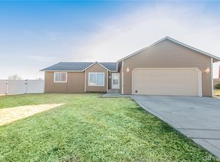 323 N Clark Rd, Moses Lake, WA 98837