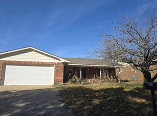 201 Ridgecrest Dr, Duncan, OK 73533