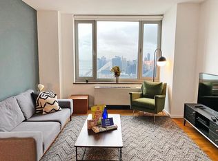 635 W 42nd St APT 36B, New York, NY