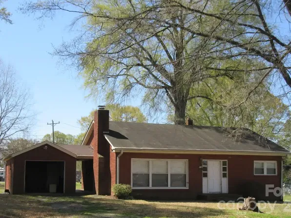 610 E Maryland Ave, Bessemer City, NC 28016