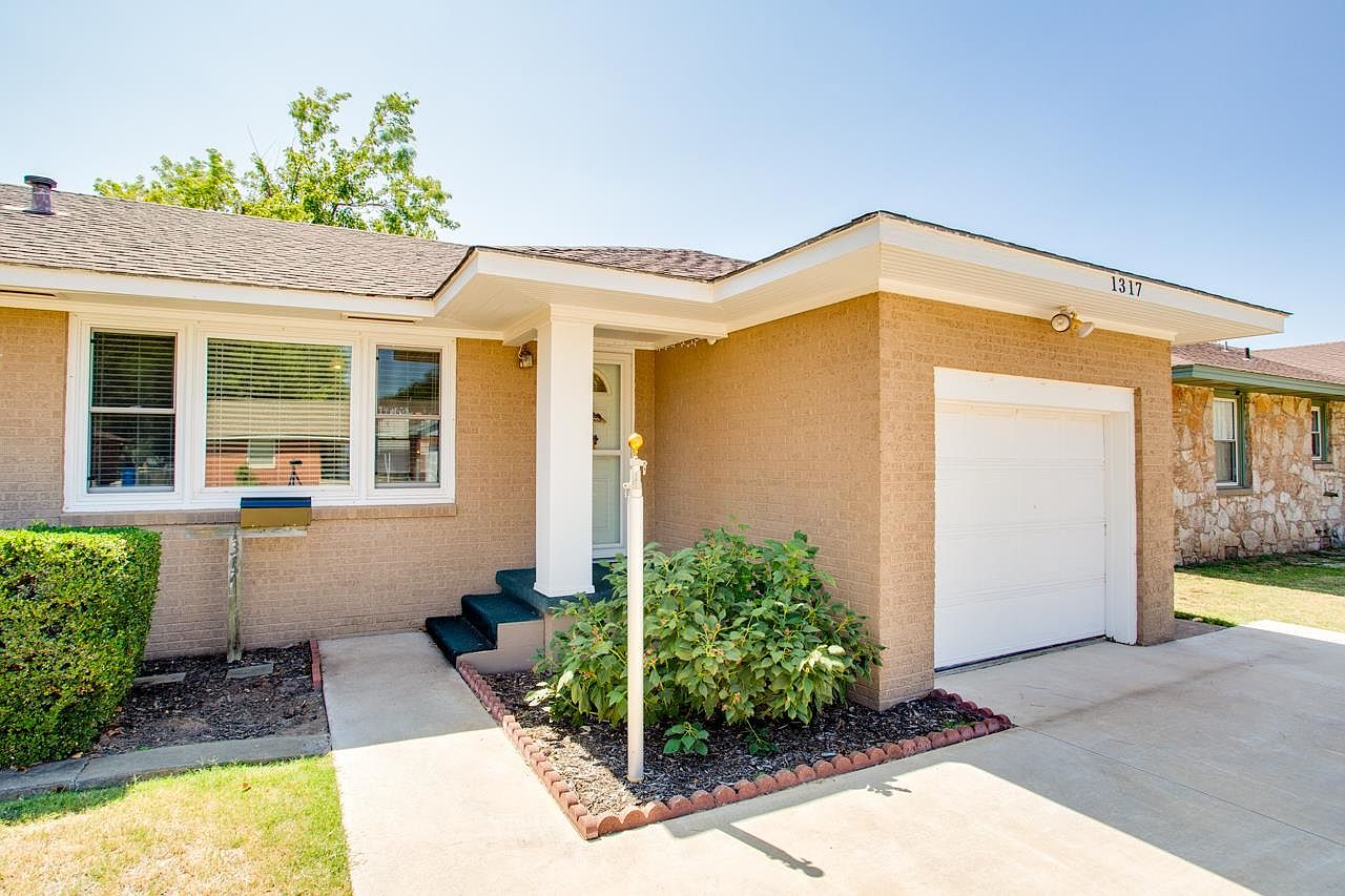 1317 Hite Blvd, Enid, OK 73703 | Zillow