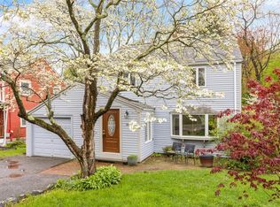 22 Spring St, Lexington, MA 02421
