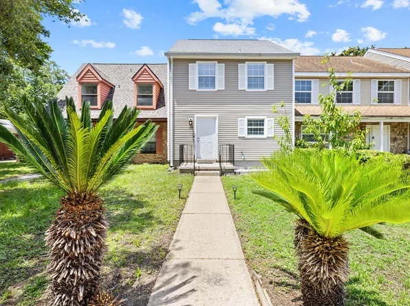 103 Skinner Cir, Fort Walton Beach, FL 32547