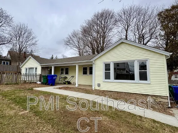 41R Boston Post Rd #1, Waterford, CT 06385